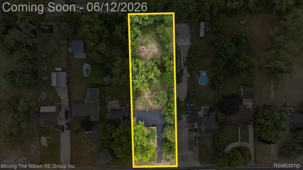 49515 W Huron River Drive Van Buren Charter Township MI 48111
