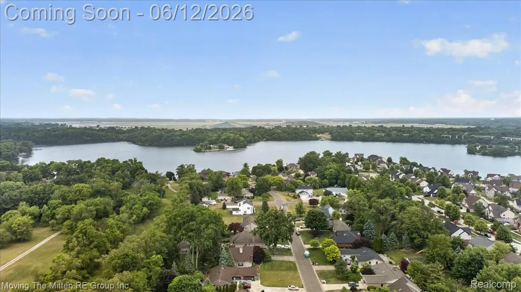 49515 W Huron River Drive Van Buren Charter Township MI 48111