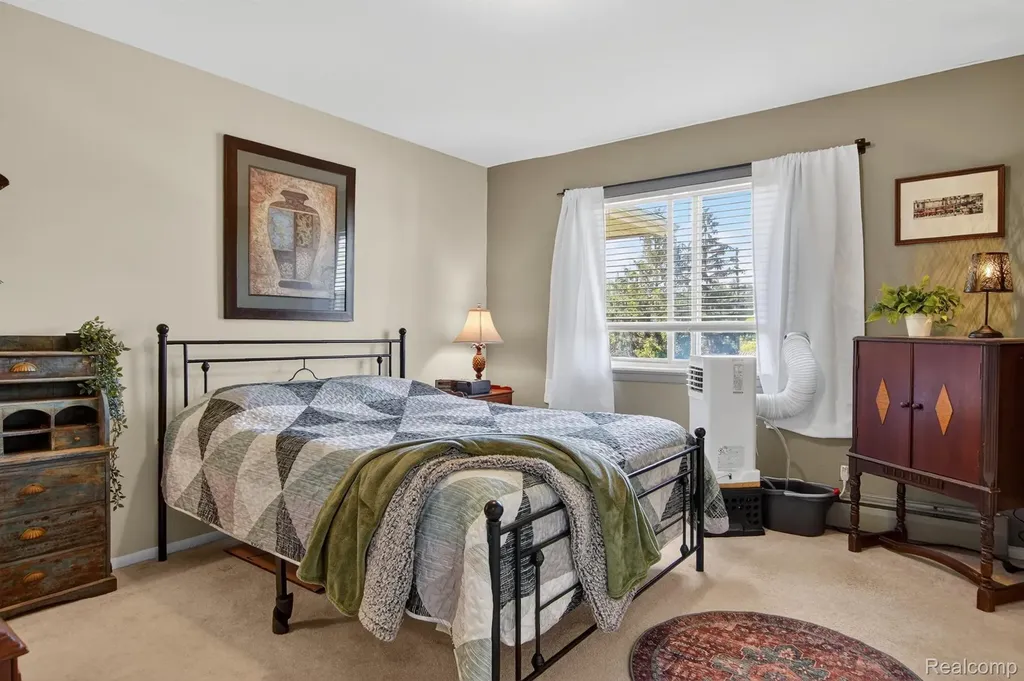 24111 Meridian Road Grosse Ile Township MI 48138
