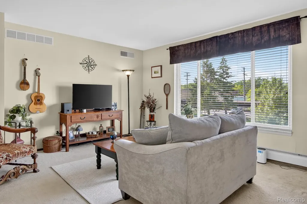 24111 Meridian Road Grosse Ile Township MI 48138