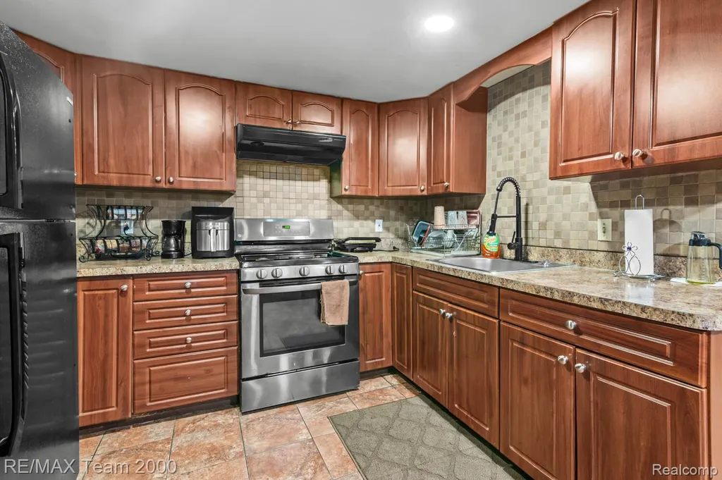 3 Morross Court Dearborn City MI 48126