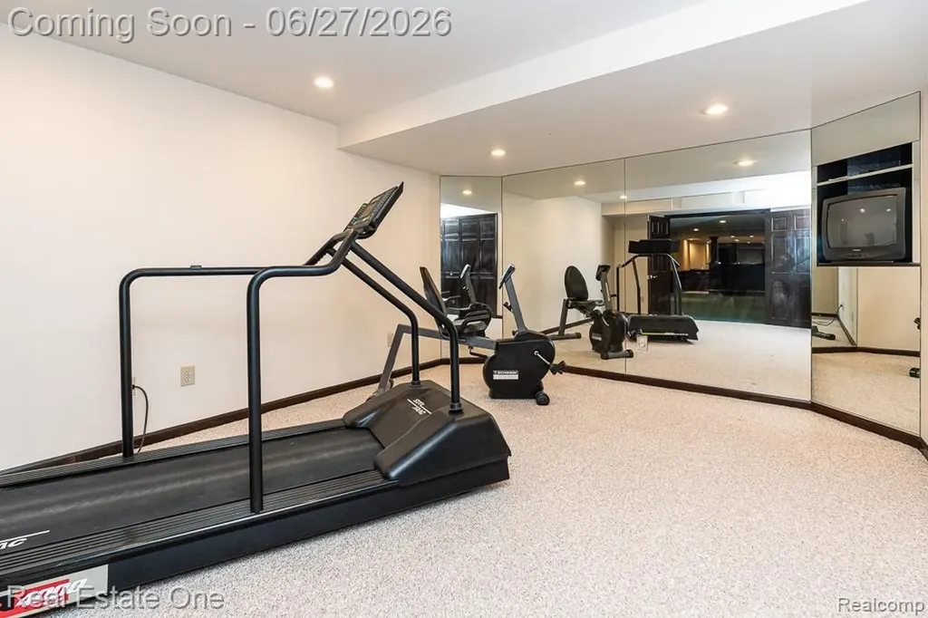 3347 Saint George Court Rochester City MI 48306