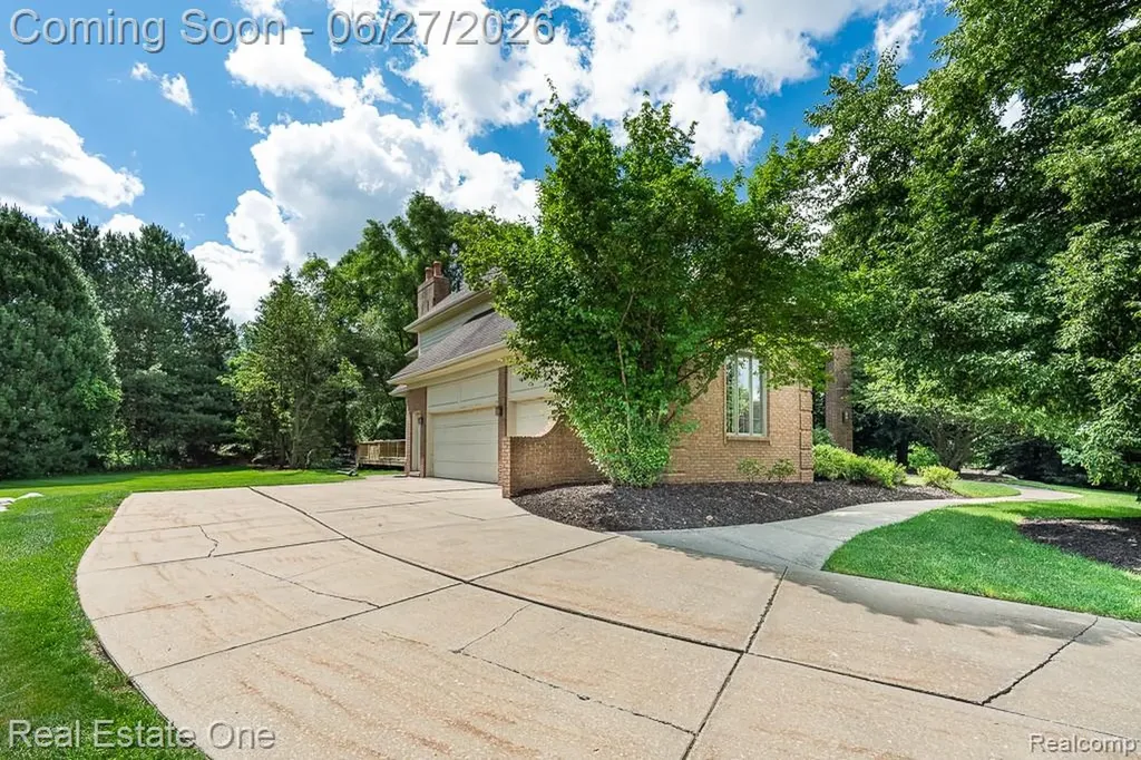 3347 Saint George Court Rochester City MI 48306