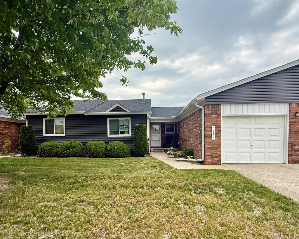 37830 Erna Drive Sterling Heights City MI 48312