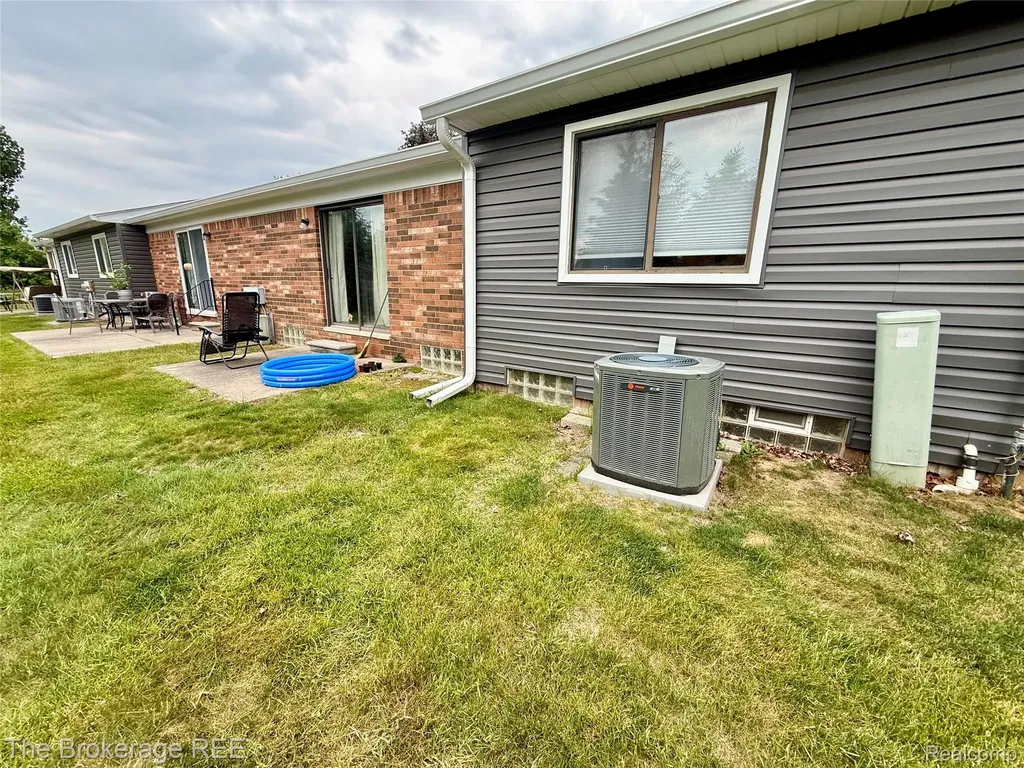 37830 Erna Drive Sterling Heights City MI 48312