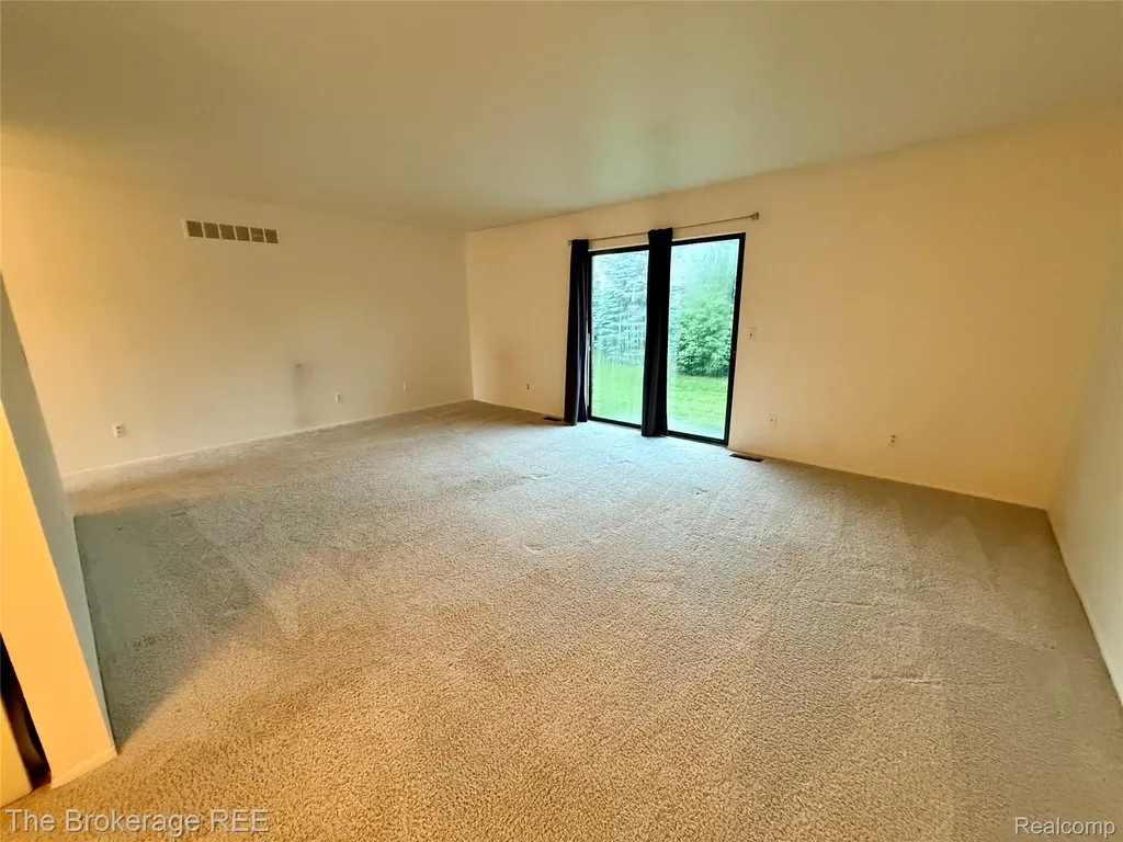 37830 Erna Drive Sterling Heights City MI 48312