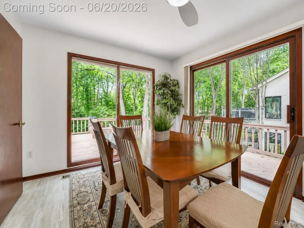 31250 Westwood Road Farmington Hills City MI 48331