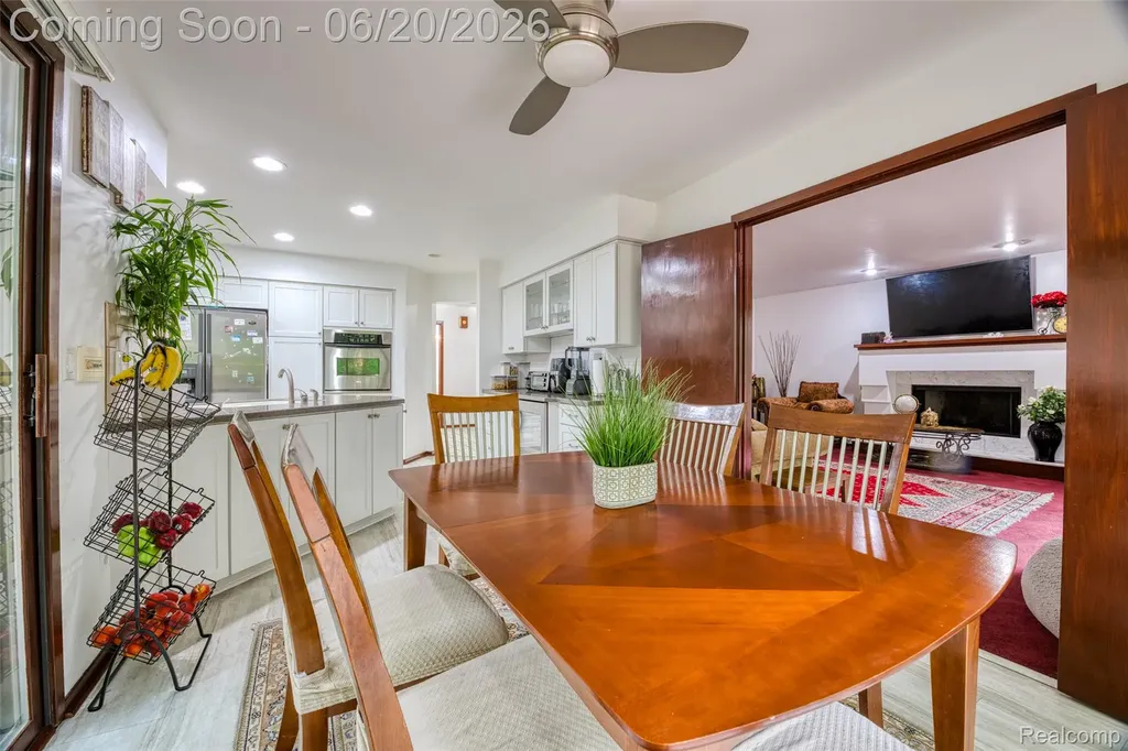 31250 Westwood Road Farmington Hills City MI 48331