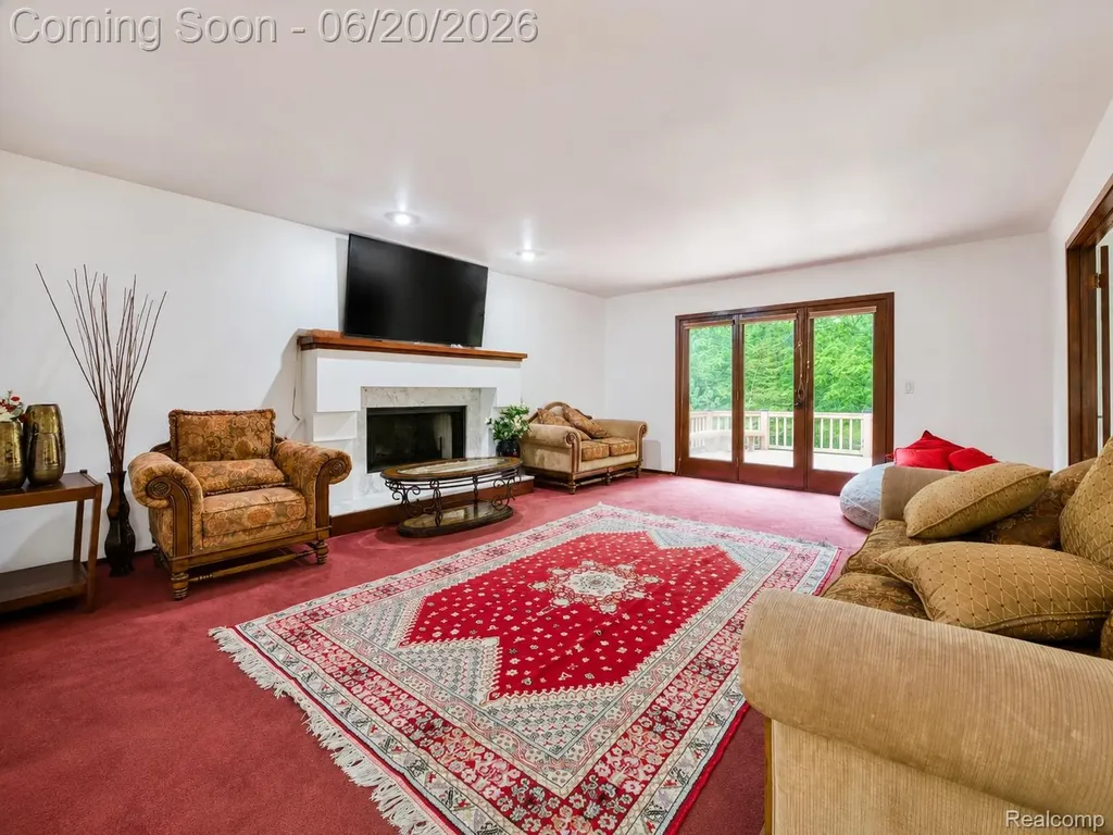 31250 Westwood Road Farmington Hills City MI 48331