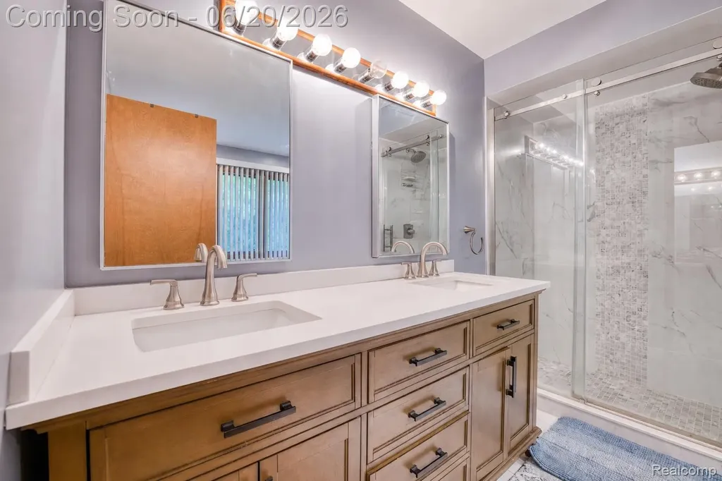 31250 Westwood Road Farmington Hills City MI 48331