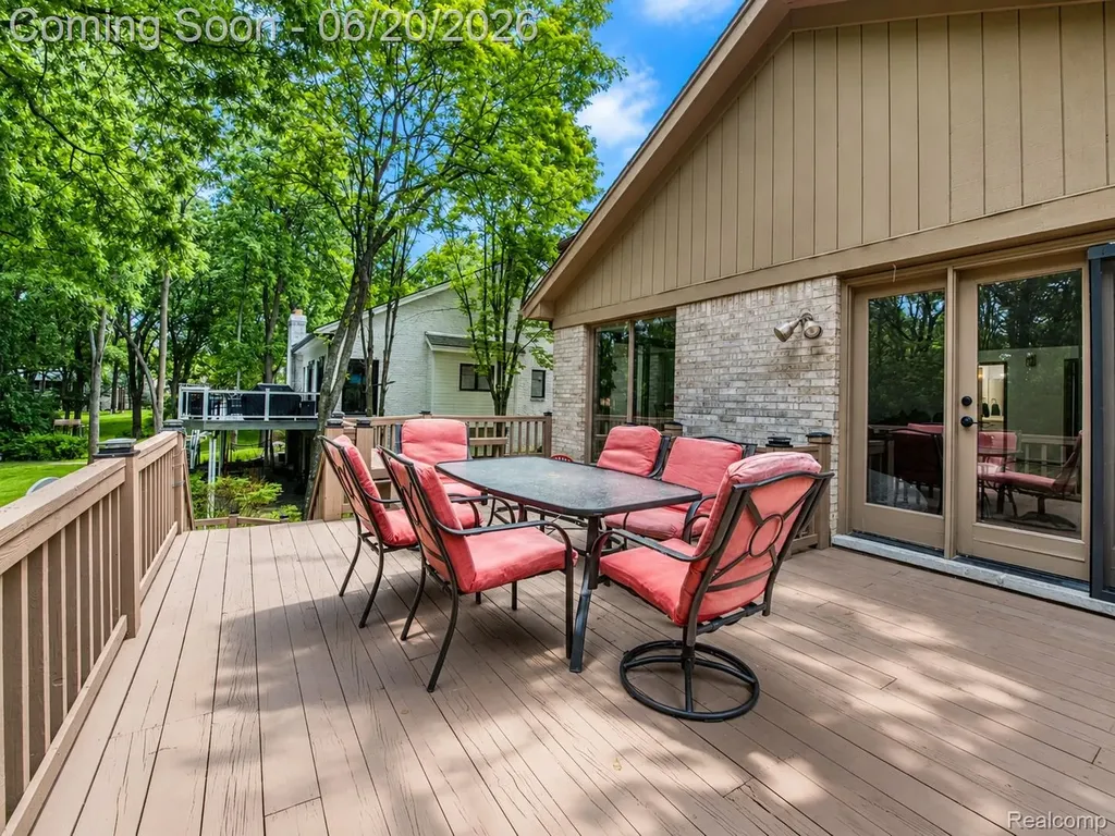 31250 Westwood Road Farmington Hills City MI 48331