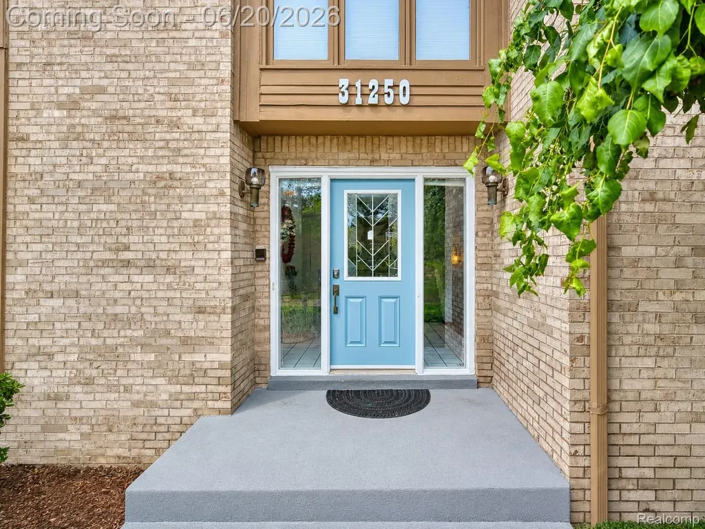 31250 Westwood Road Farmington Hills City MI 48331