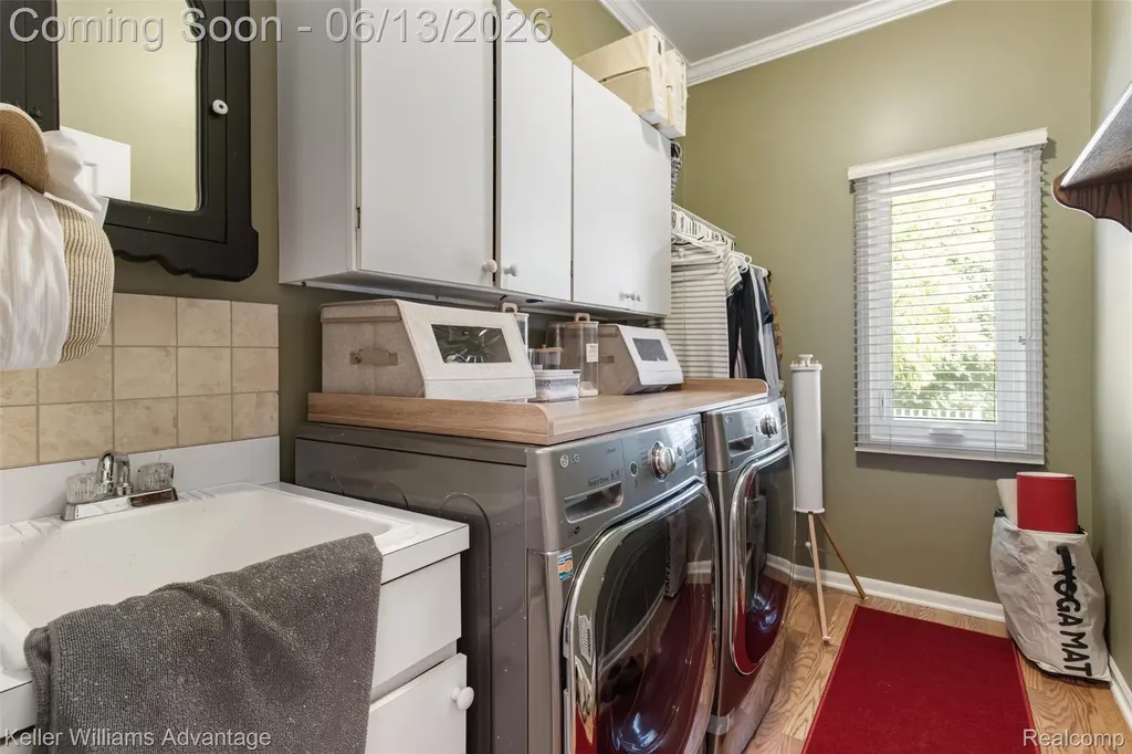 25842 Arcadia Drive Novi City MI 48374