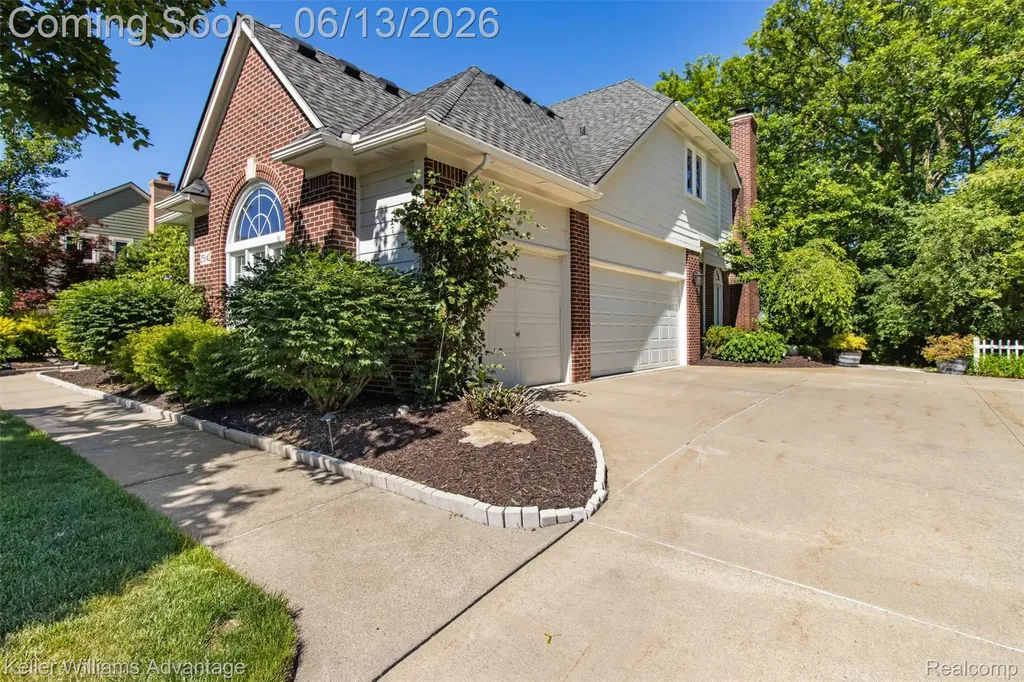 25842 Arcadia Drive Novi City MI 48374