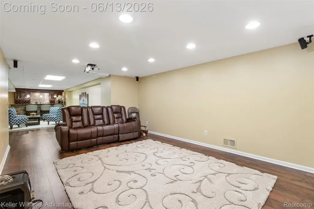 25842 Arcadia Drive Novi City MI 48374