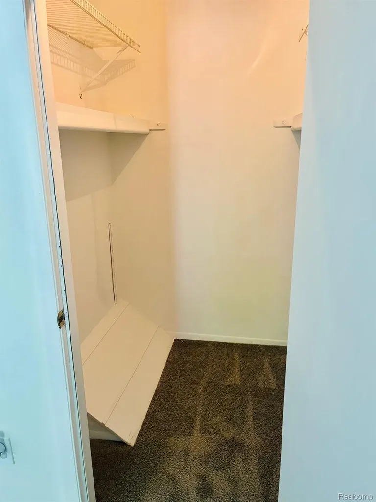 2814 Willow Orion Charter Township MI 48360