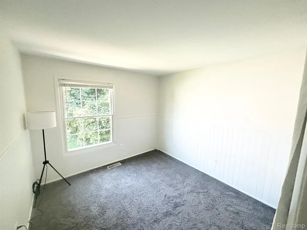 2814 Willow Orion Charter Township MI 48360