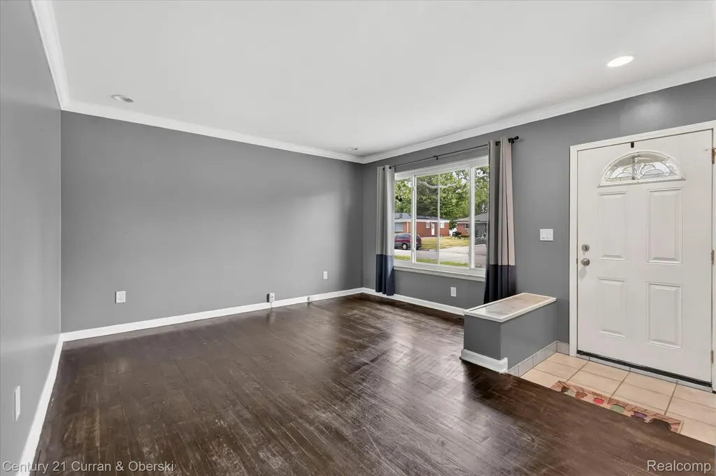 35669 Hees Street Livonia City MI 48150