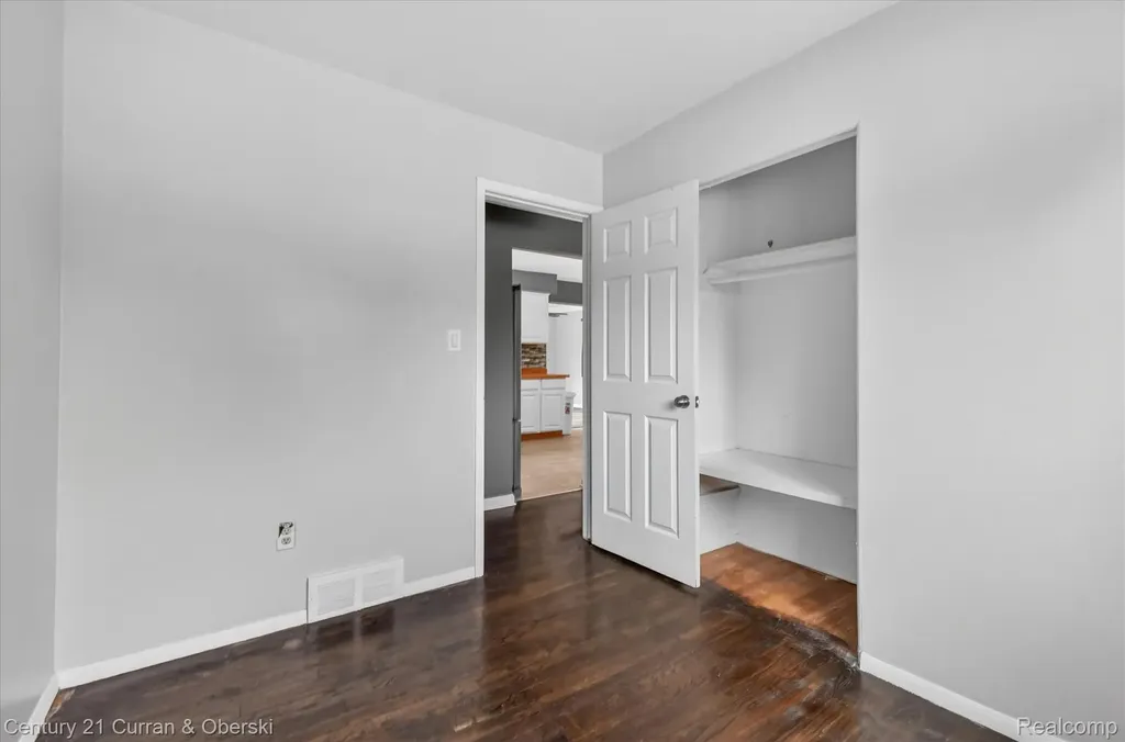 35669 Hees Street Livonia City MI 48150