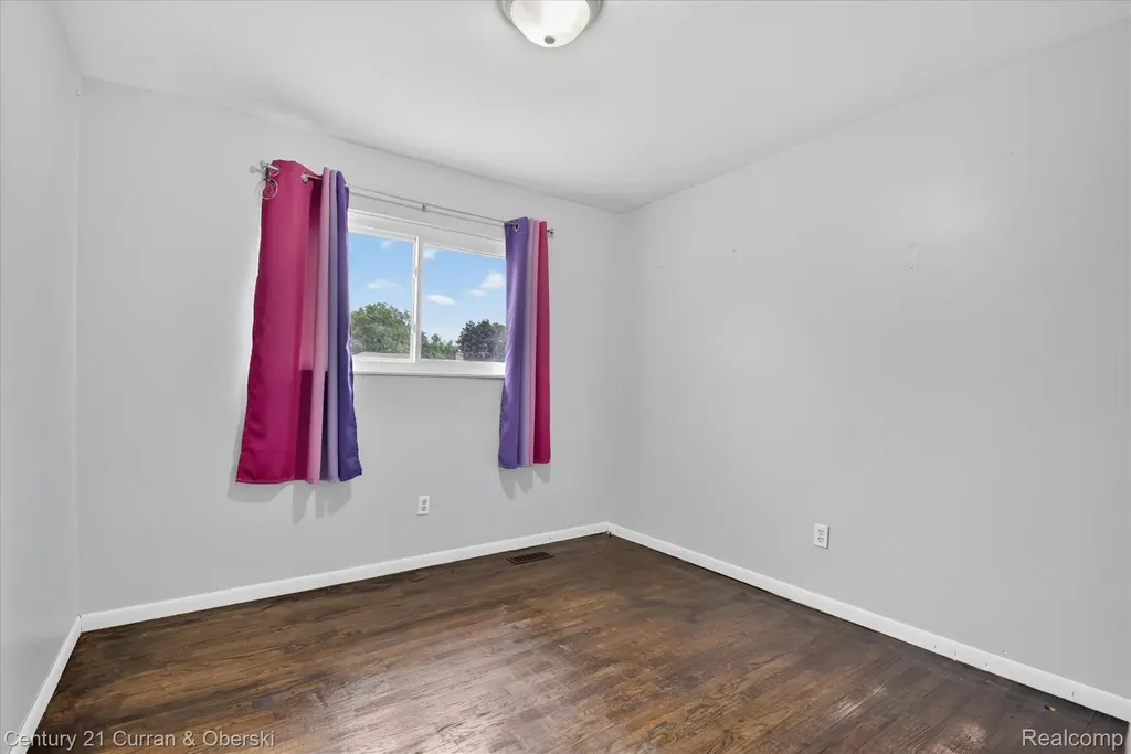 35669 Hees Street Livonia City MI 48150