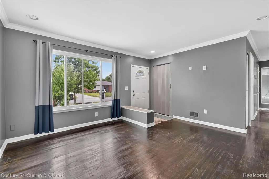 35669 Hees Street Livonia City MI 48150