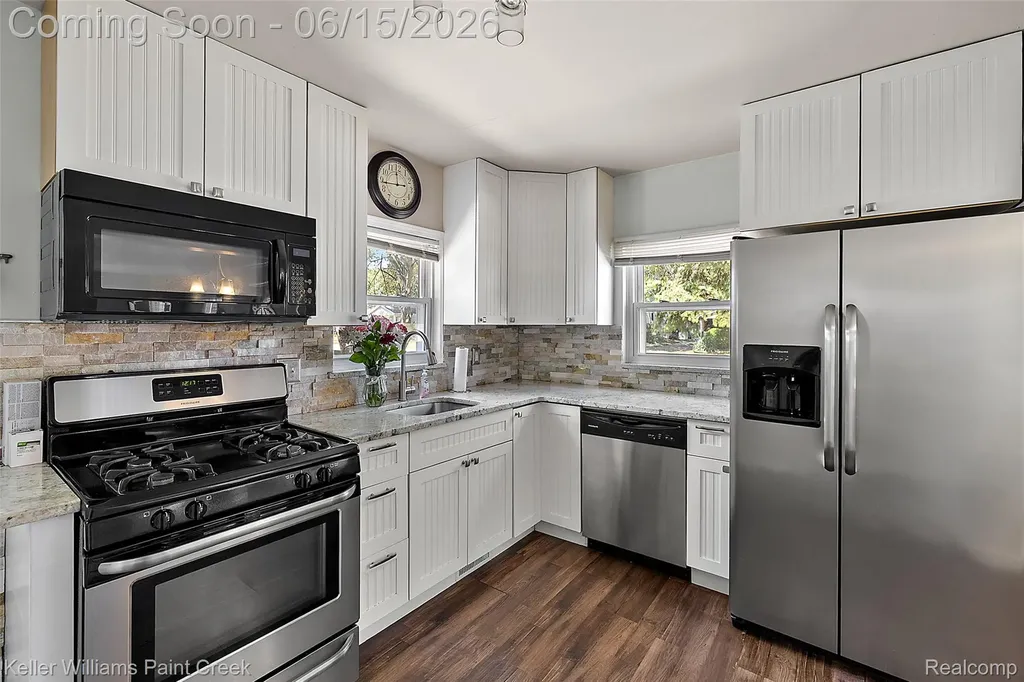 608 E Windemere Avenue Royal Oak City MI 48073