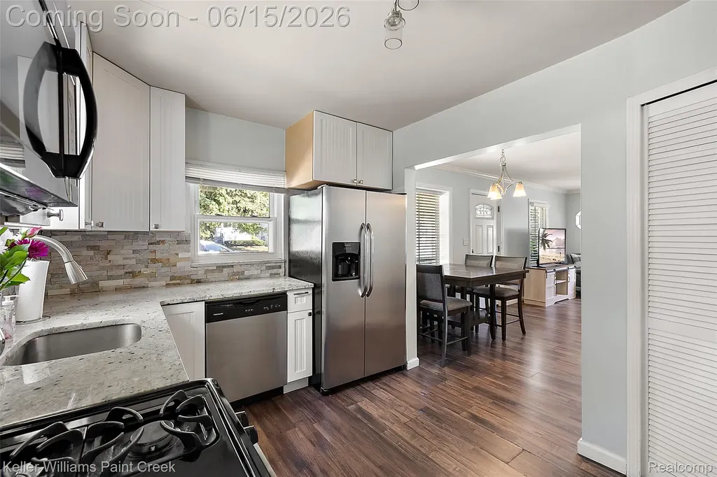 608 E Windemere Avenue Royal Oak City MI 48073
