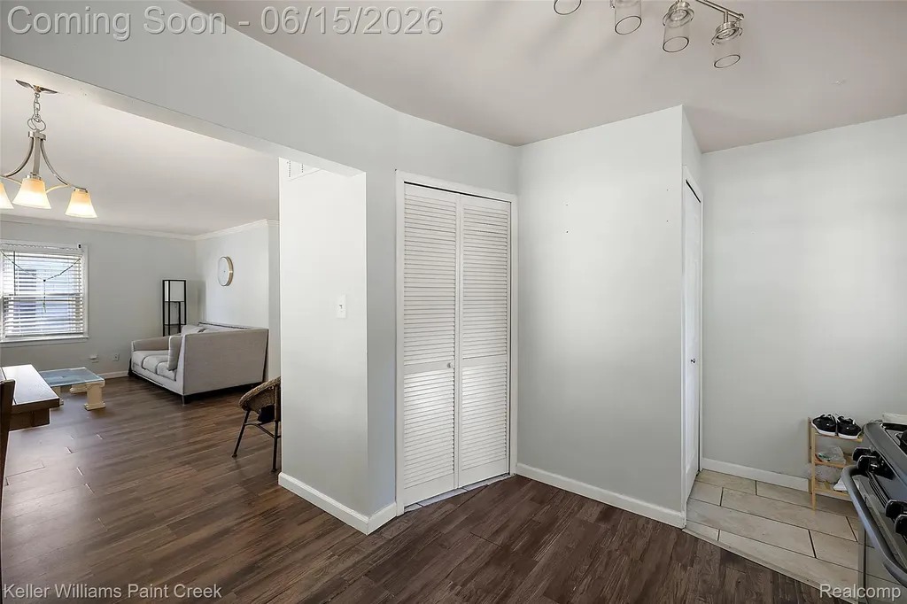 608 E Windemere Avenue Royal Oak City MI 48073