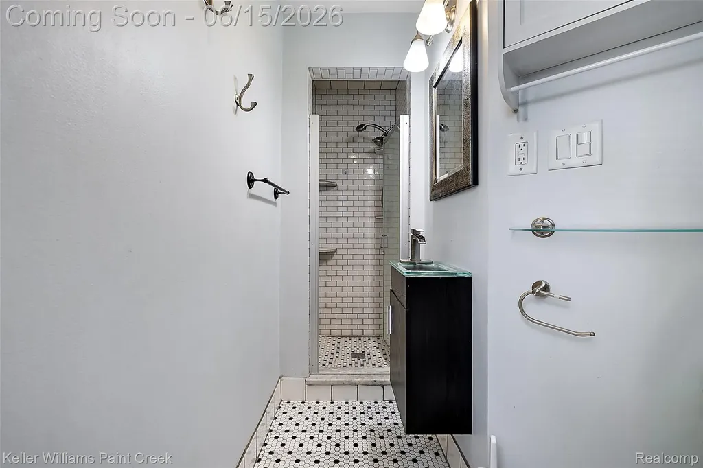 608 E Windemere Avenue Royal Oak City MI 48073
