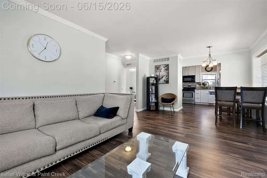 608 E Windemere Avenue Royal Oak City MI 48073