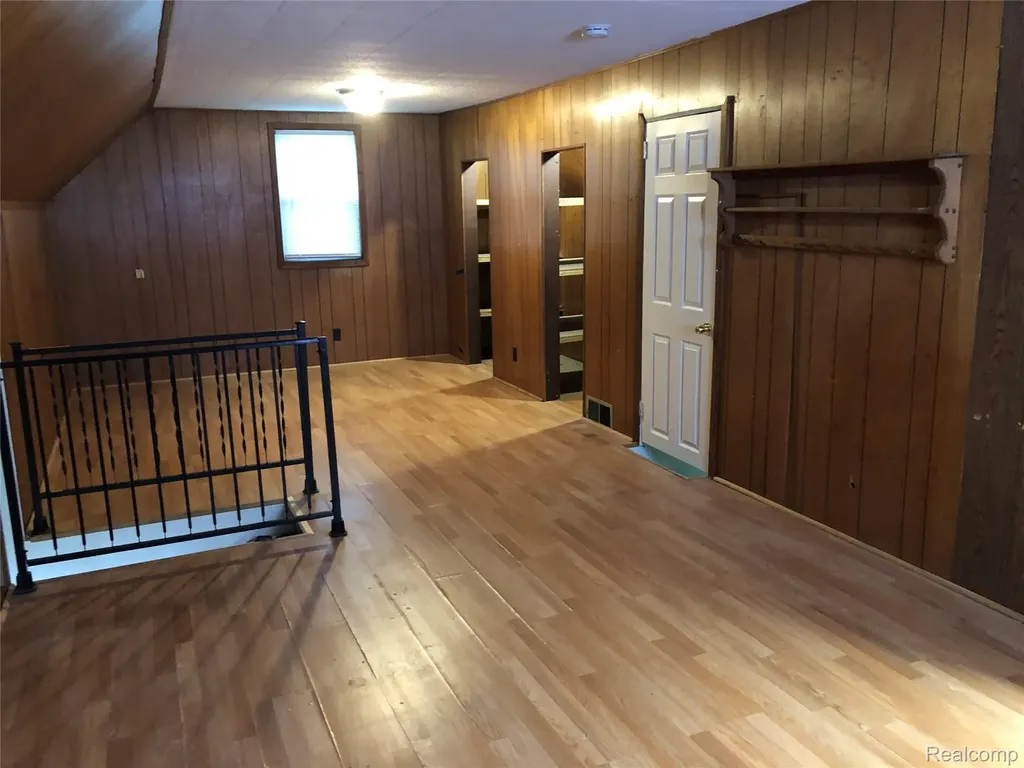 19384 Norborne Redford Charter Township MI 48240