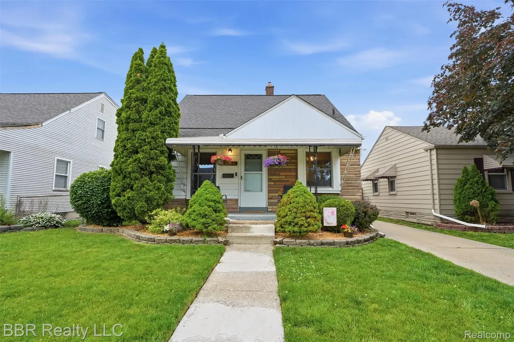 12256 Pearl Street Southgate City MI 48195
