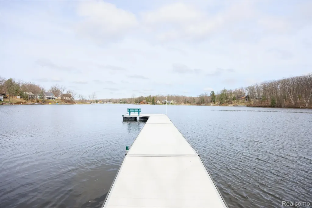 1872 Indianwood Loop Mills Township MI 48661