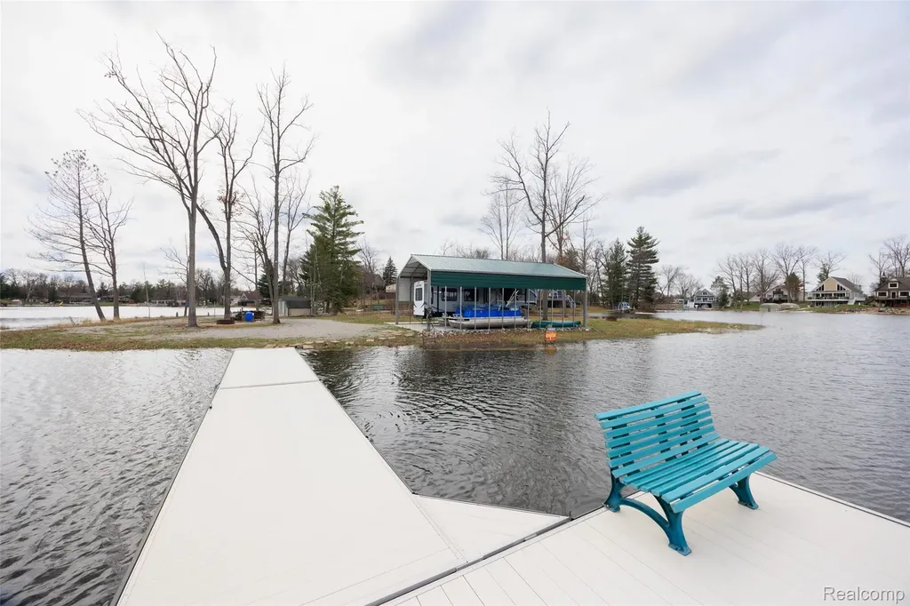 1872 Indianwood Loop Mills Township MI 48661
