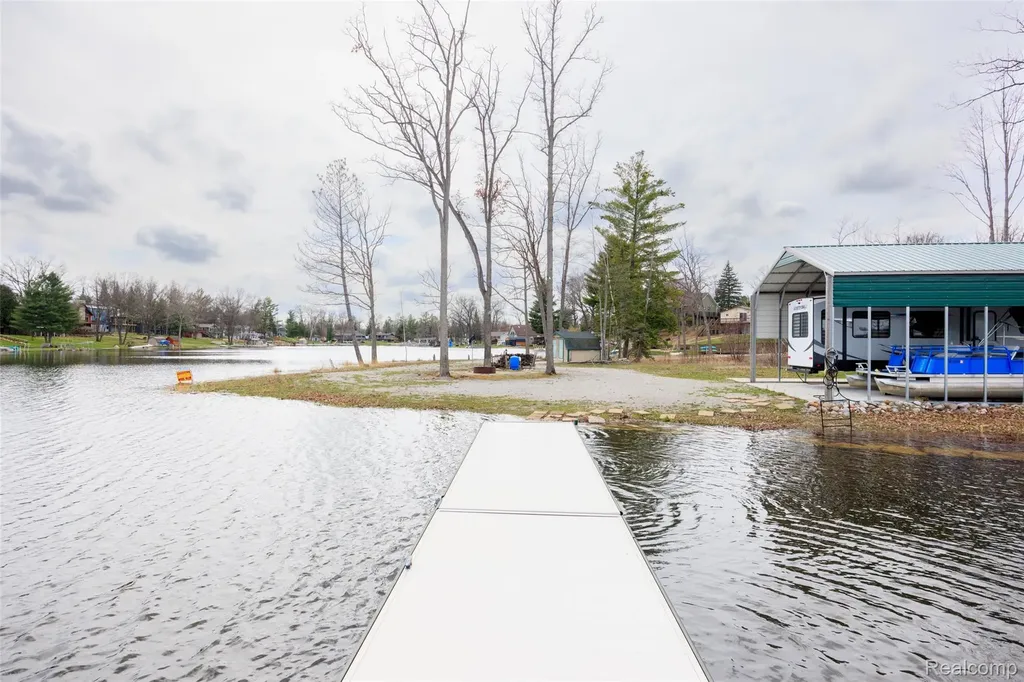 1872 Indianwood Loop Mills Township MI 48661