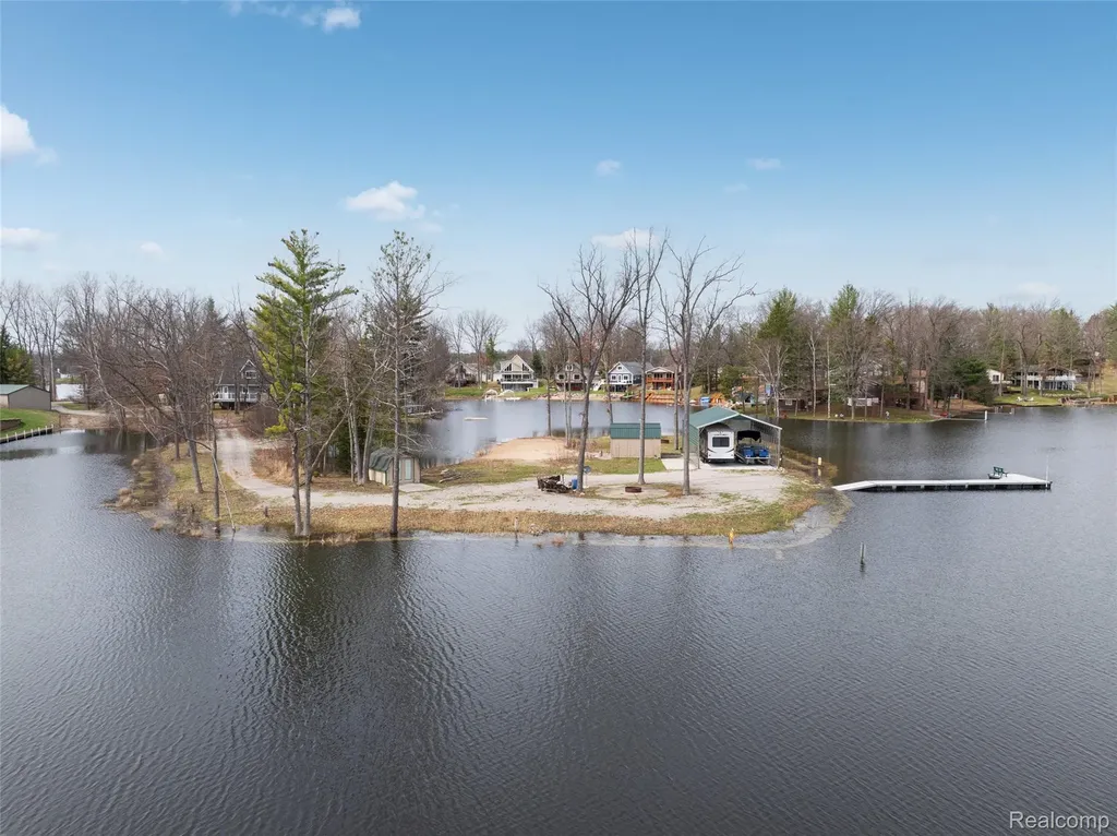 1872 Indianwood Loop Mills Township MI 48661