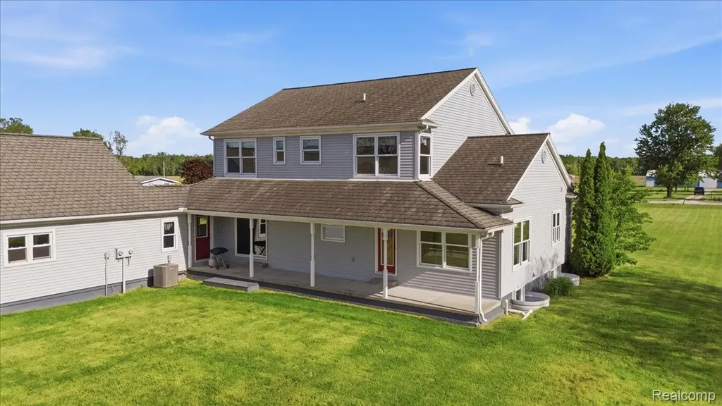 7868 Big Hand Road Columbus Township MI 48063