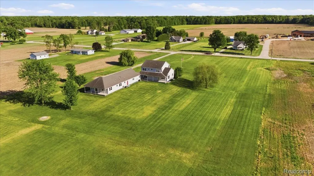 7868 Big Hand Road Columbus Township MI 48063