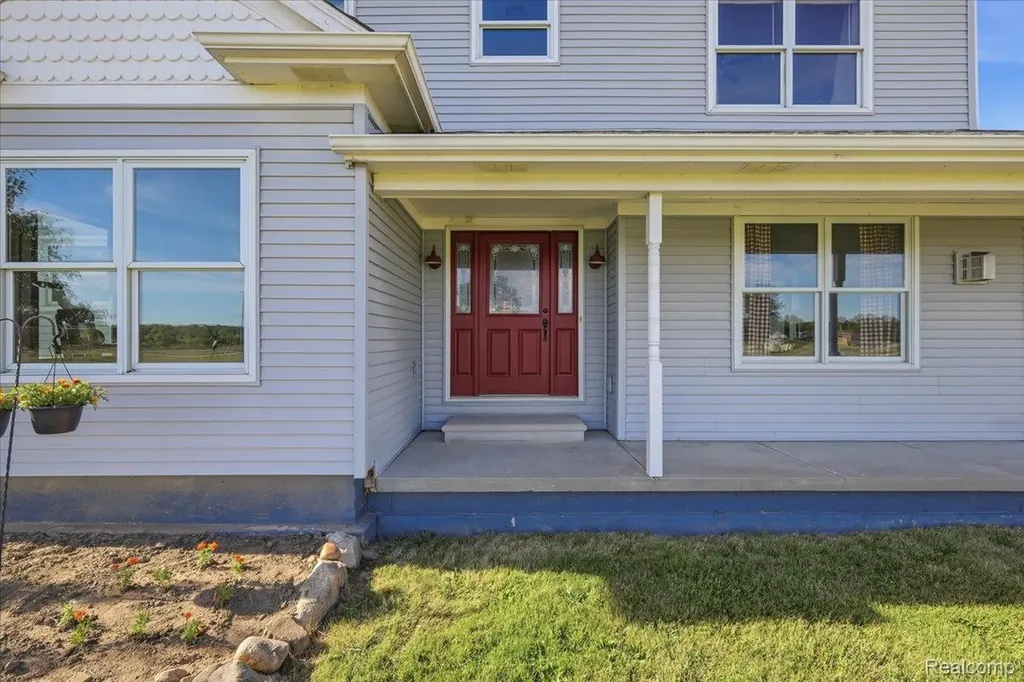 7868 Big Hand Road Columbus Township MI 48063