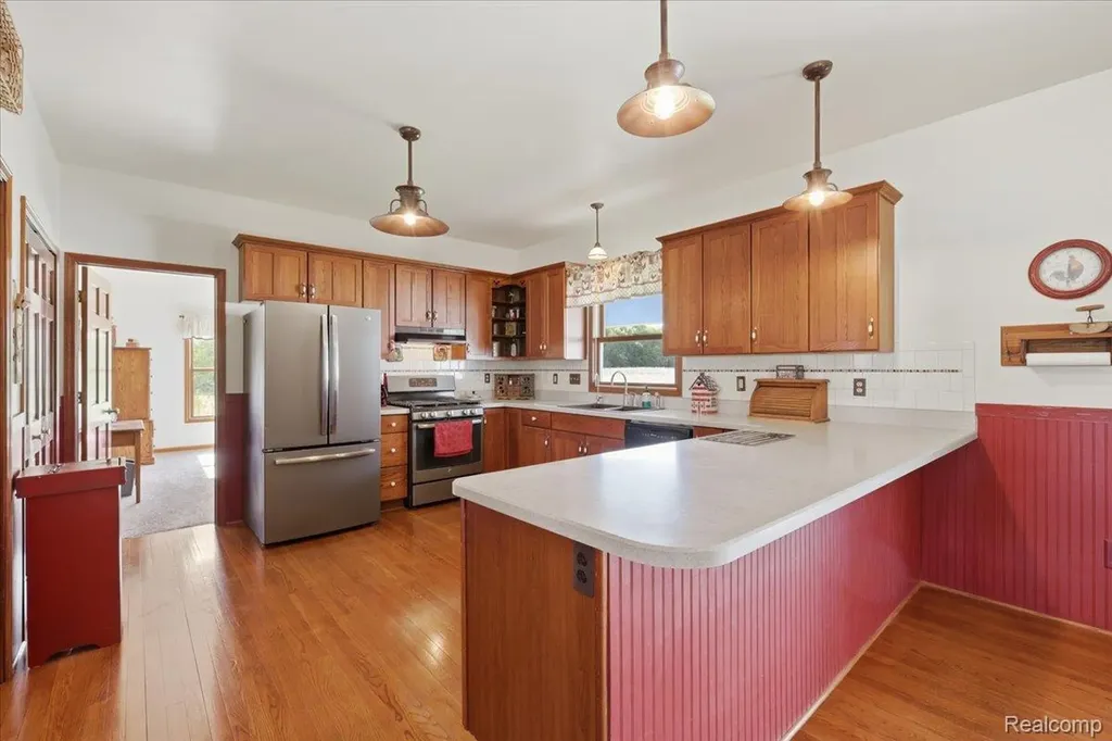 7868 Big Hand Road Columbus Township MI 48063