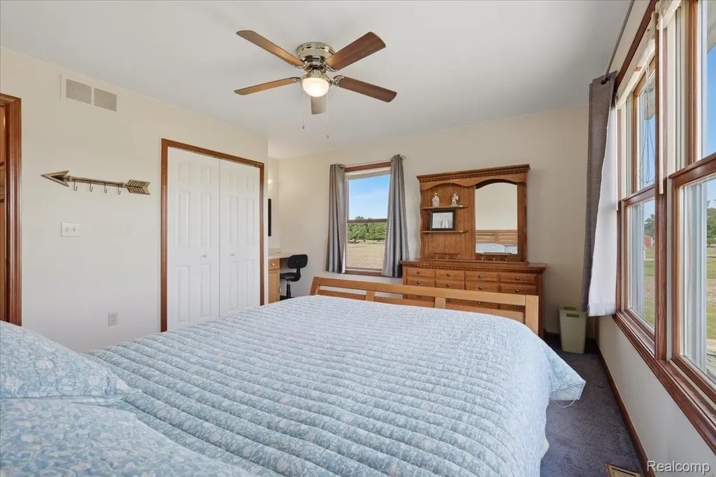 7868 Big Hand Road Columbus Township MI 48063