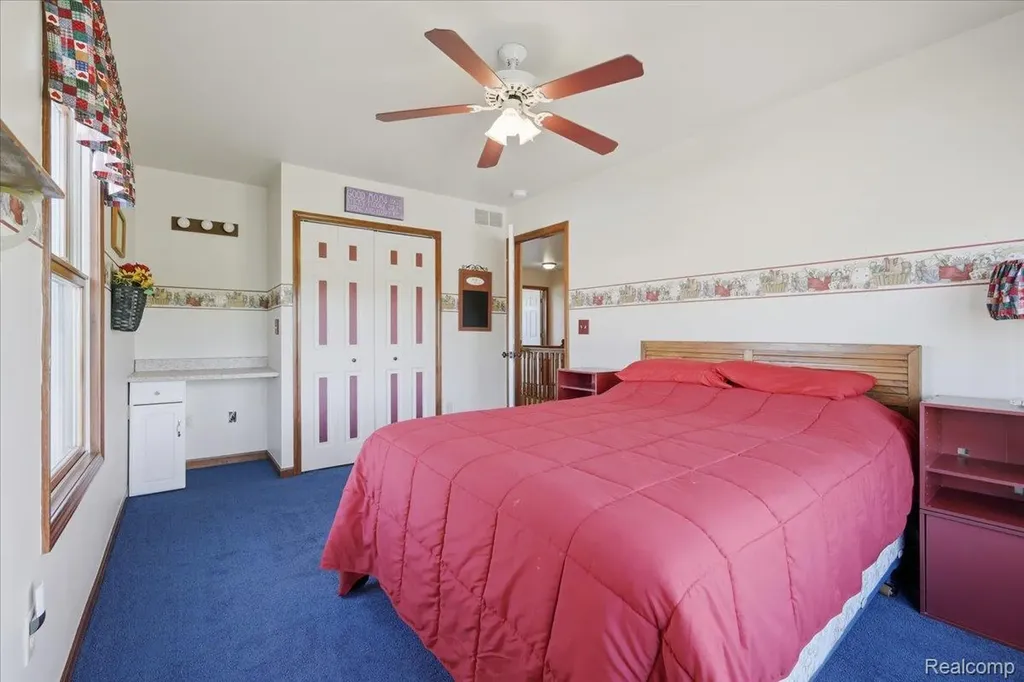 7868 Big Hand Road Columbus Township MI 48063