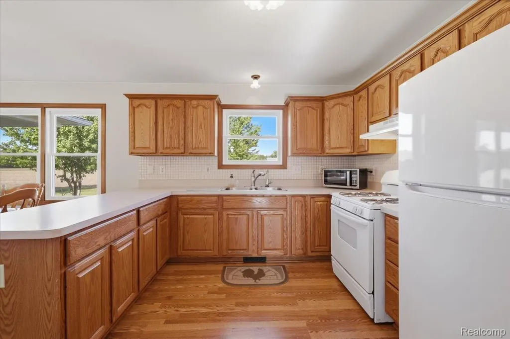 7868 Big Hand Road Columbus Township MI 48063