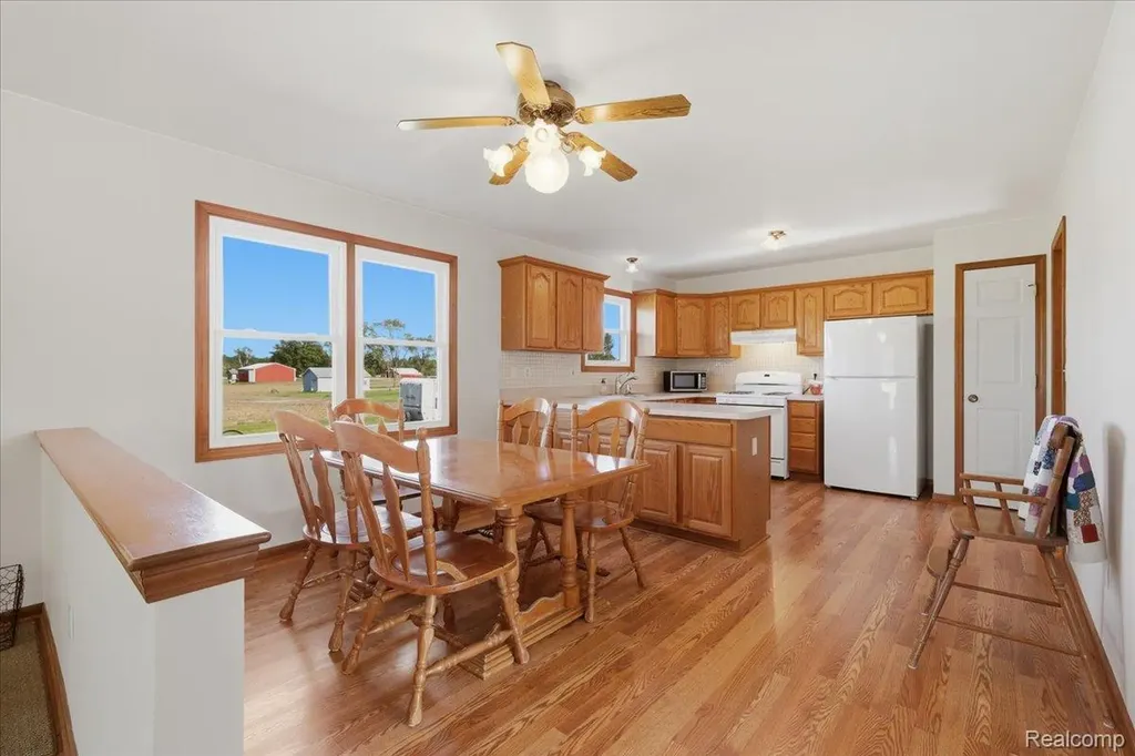 7868 Big Hand Road Columbus Township MI 48063