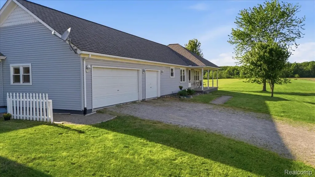 7868 Big Hand Road Columbus Township MI 48063