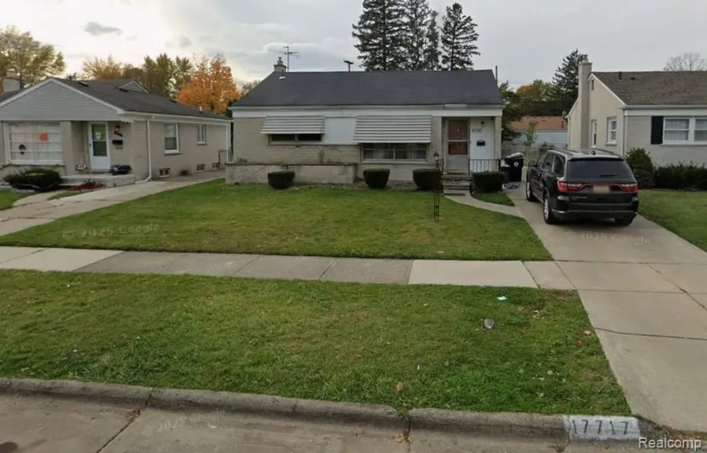 17717 Gaylord Redford Charter Township MI 48240