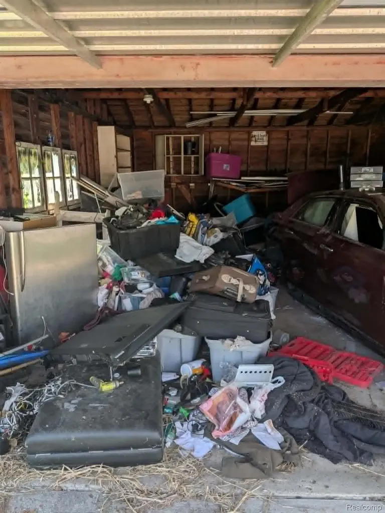 17717 Gaylord Redford Charter Township MI 48240
