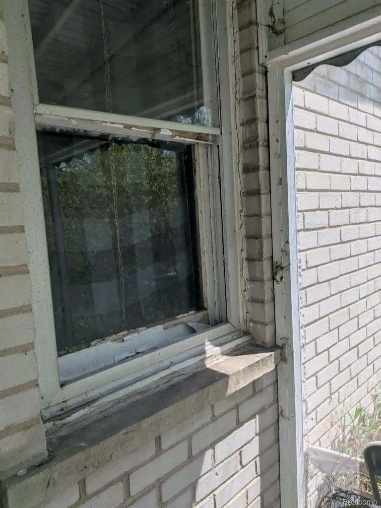 17717 Gaylord Redford Charter Township MI 48240