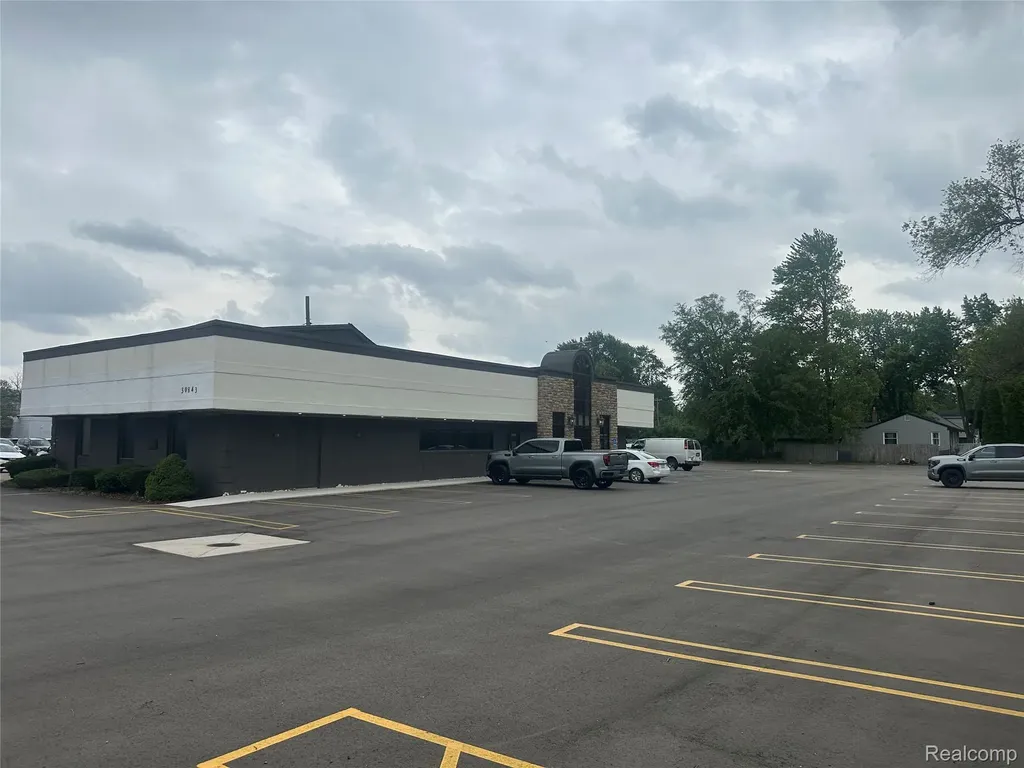 30843 Plymouth Road Livonia City MI 48150