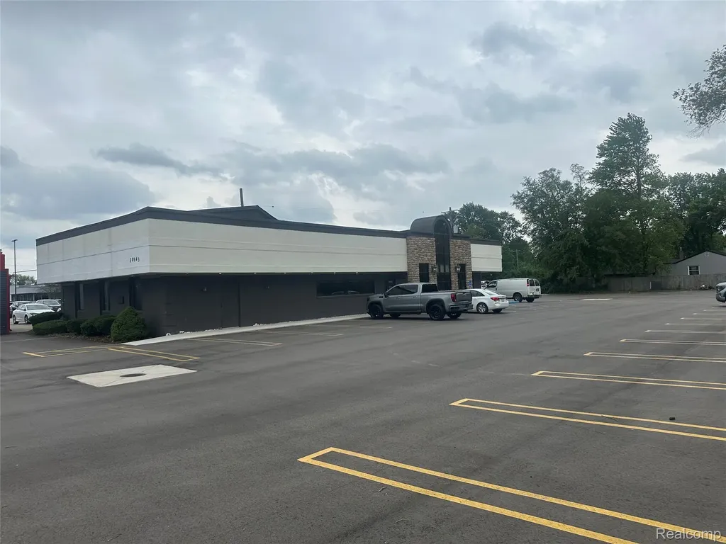 30843 Plymouth Road Livonia City MI 48150
